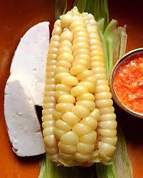 Pero con queso y salsa de chile peruana.